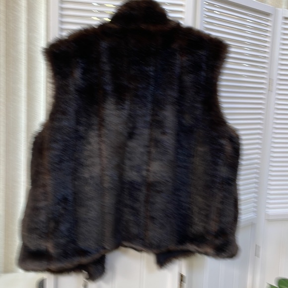 Faux Fur Vest - Picture 2 of 9